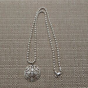 18 Inch Sterling Silver Filigree Style Pendant Chain Necklace A1804